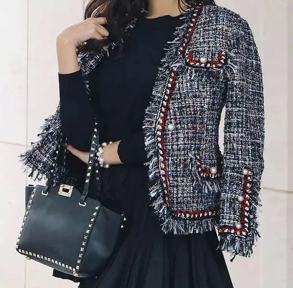 New has Pearl and has the c logo on the pearls tweed jacket nwt small - Image 4
