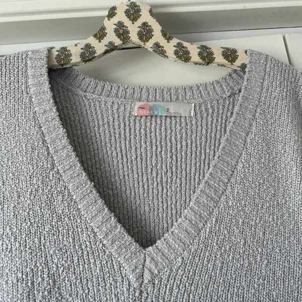 Free People NWOT Beach V-Neck Sweater Vest Penny Knit Top - Image 3