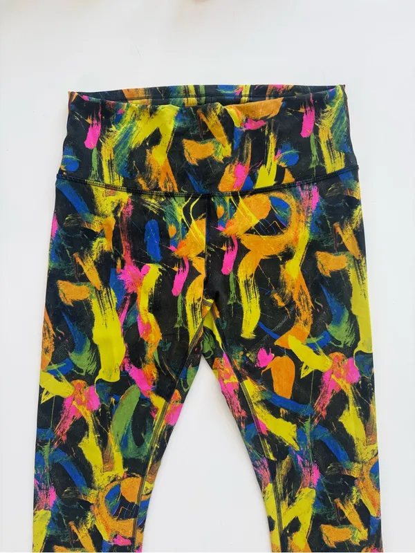 lululemon Wunder Train High-Rise Tight 25" - Undertone Black Multi - Size 12 - Image 4