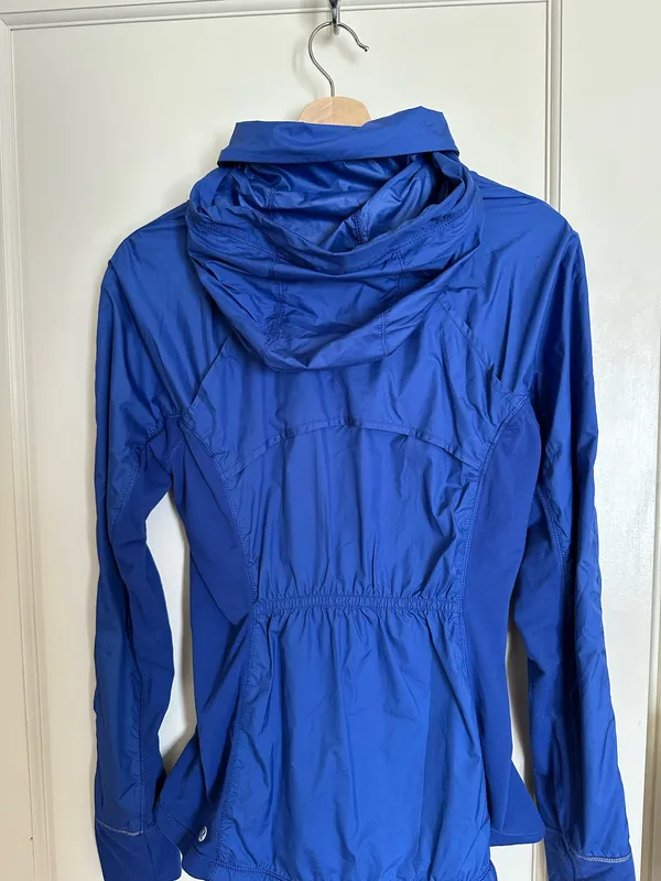 Lululemon Rain Jacket - Image 6
