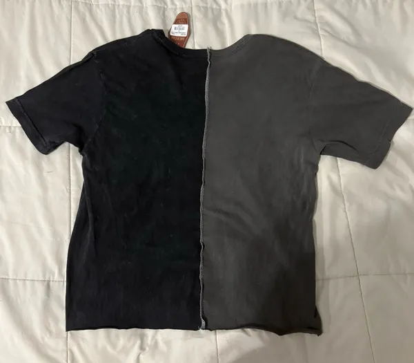 Buckle Crop Graphic Tee - Image 2
