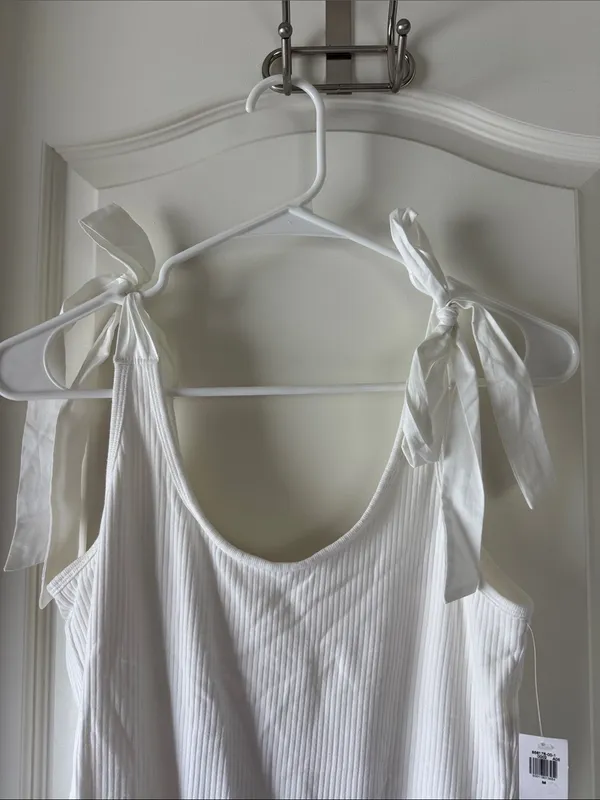 NWT Old Navy White Ribbed Tie-Shoulder Bodysuit / B50 - Image 2