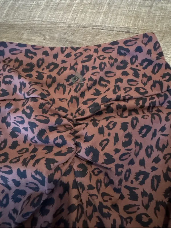 Ryderwear Adapt High Waisted Scrunch Leggings in Chocolate Leopard - Image 4