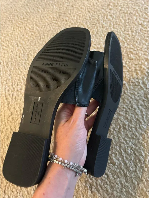 C229 Anne Klein sandals black 7.5m - Image 3