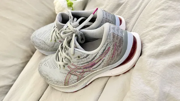 Asics Gel Kayano 29 Womens Size 8 Gray Athletic Running Shoes Sneakers - Image 4