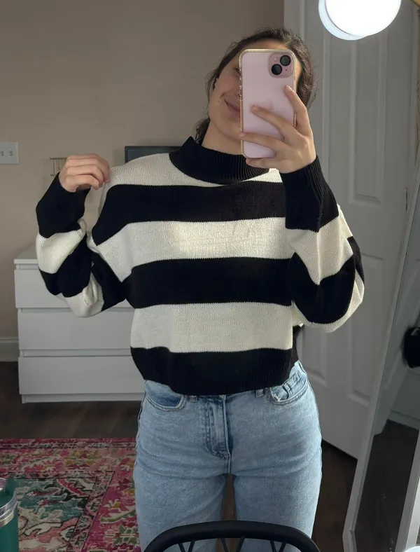 H&M Sweater - Image 2