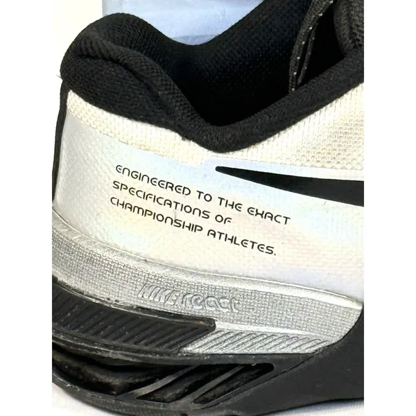 Nike Metcon 8 Premium Womens 8 Silver Iridescent Cross Training Shoes DQ4681-100 - Image 9