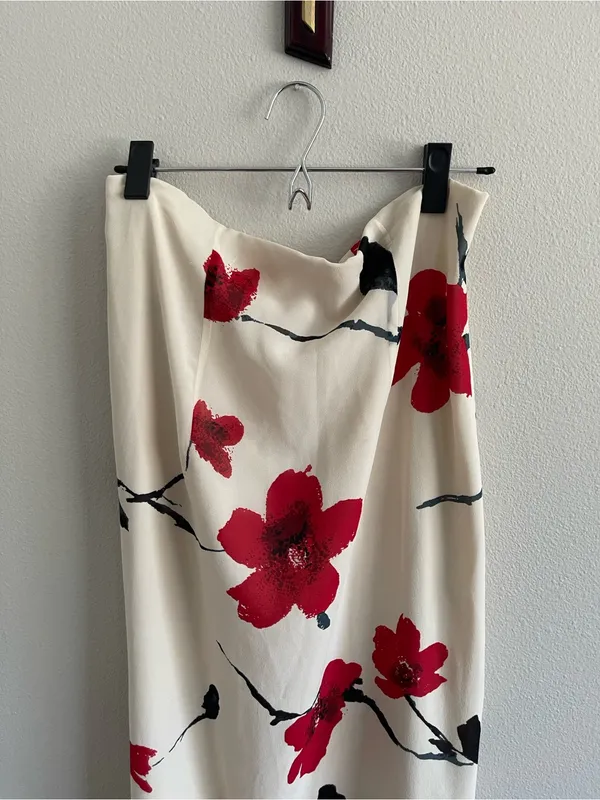 Floral Midi Skirt in Cream with Red Blooms - Image 2