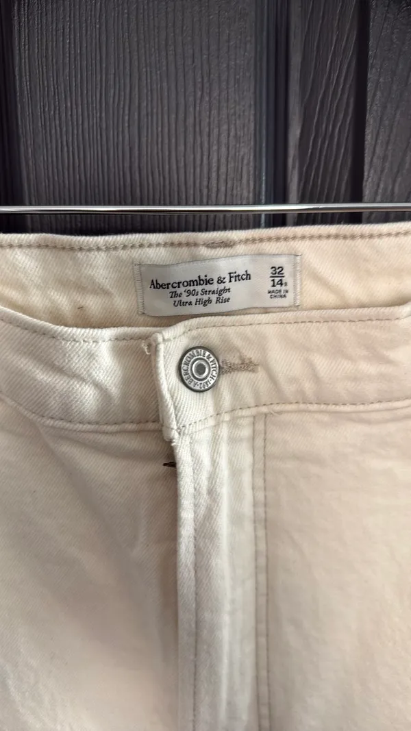 Abercrombie Jeans Ultra High-Rise 90s Straight 32 - Image 2