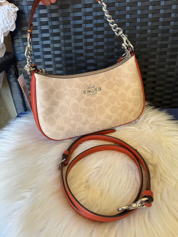NWT COACH CV933 Teri Shoulder Bag In Signature Canvas & Leather crossbody - Image 7