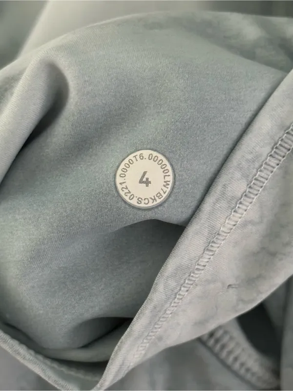 Lululemon Fast and Free Short 10” City Grot White Blue Fog - Image 4