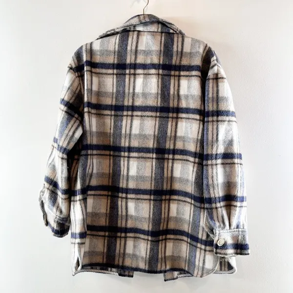 Evereve Plaid Simone Long Sleeve Chest Pocket Oversized Shacket Gray Blue XS - Image 4