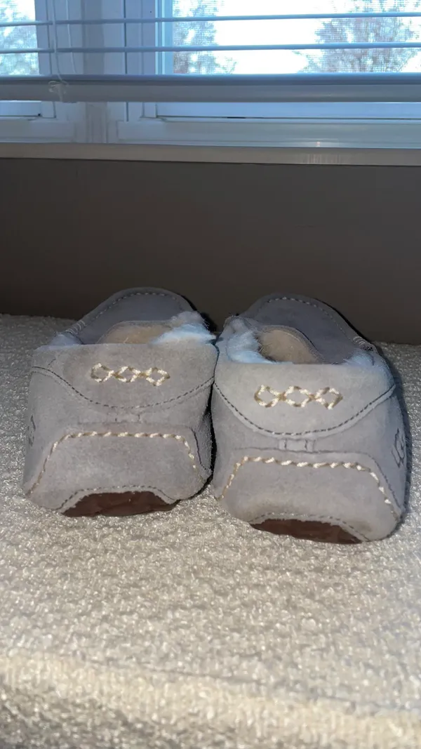 UGG Ansley Slippers - Image 9