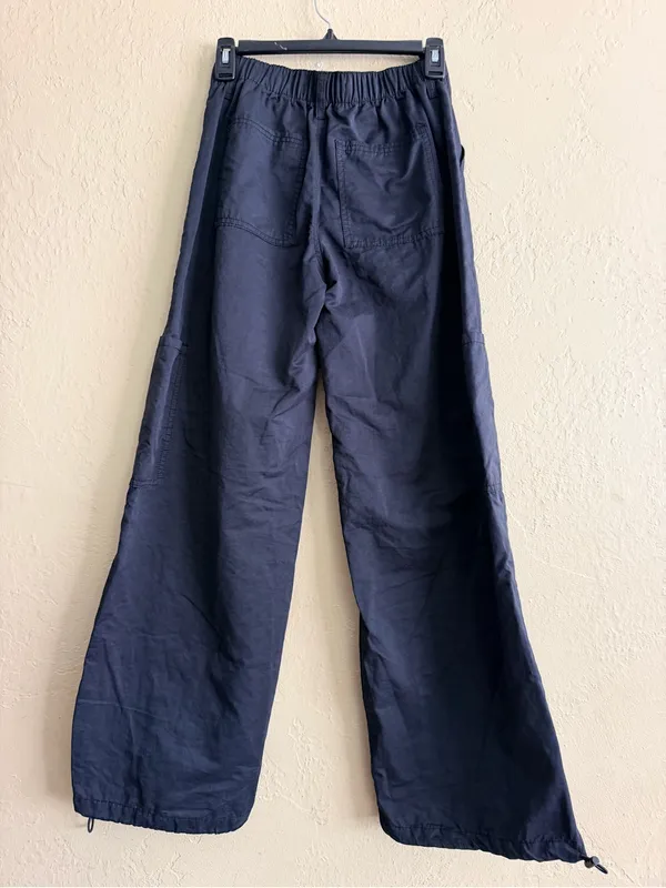 Celebrity Pink Black Wide-Leg Cargo Pants - Image 2