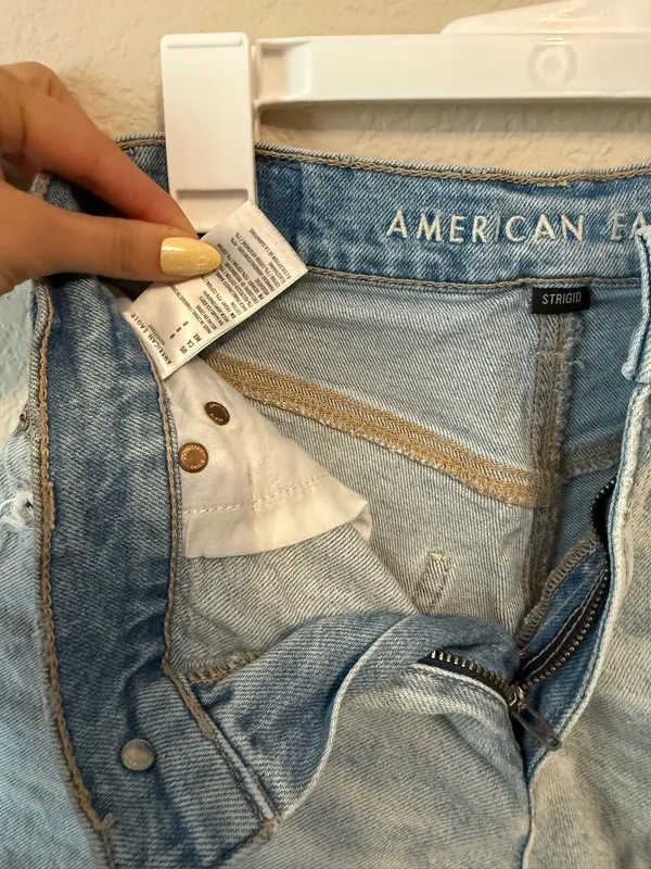 American Eagle Denim Shorts Distressed Size 00 - Image 4