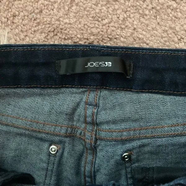 Joe’s dark wash jeans size 28 - Image 3