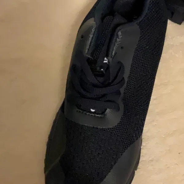 Black Women's Sneakers Size 9 - Image 3