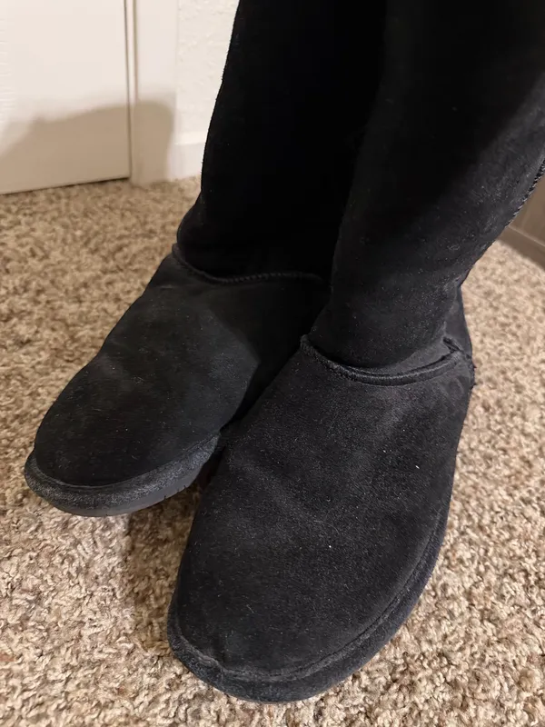 BEARPAW Boots - Image 4
