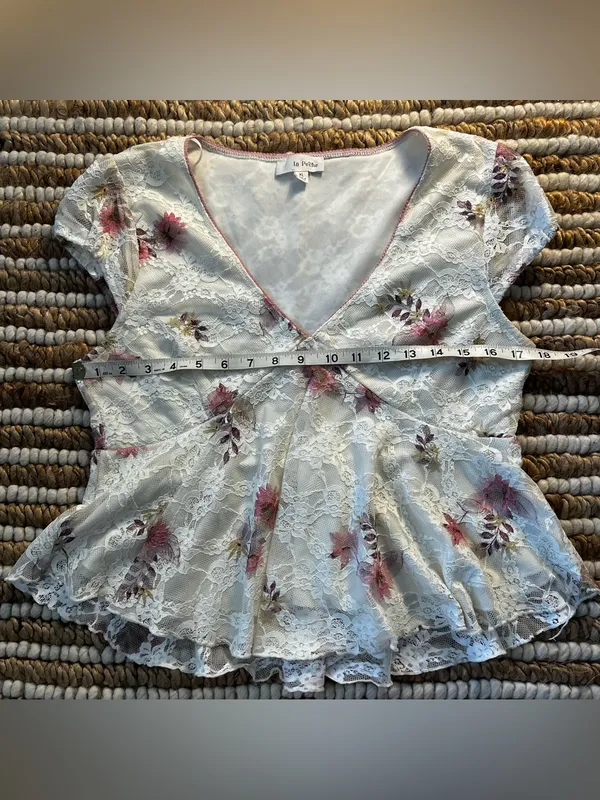 White Lace Floral Print Baby Doll style Flowy Top - Image 2