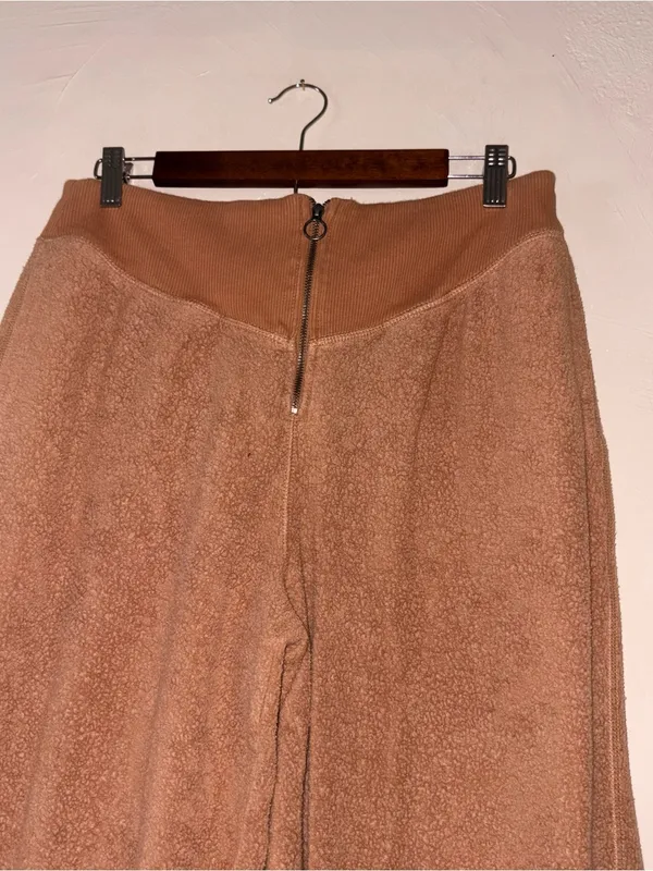 Aerie Tan Sherpa Fleece Joggers with Front Zip Detail Size Large - Image 3
