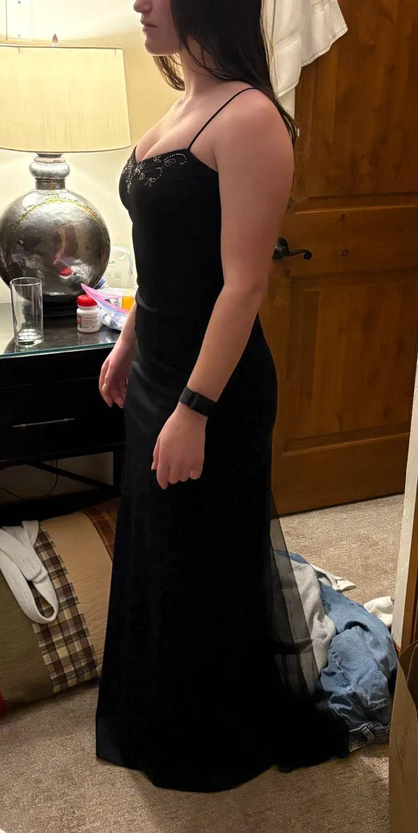 Black dress Size 6 - Image 4