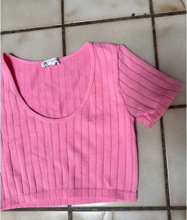 Brand New Zara SEAMLESS TOP Pink Size Large - Image 4