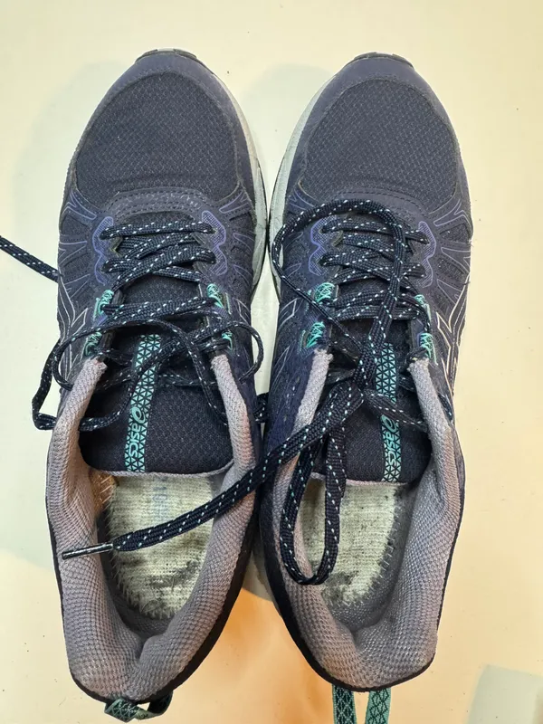Gel Venture 7 Size 11 Running Shoes - Image 4