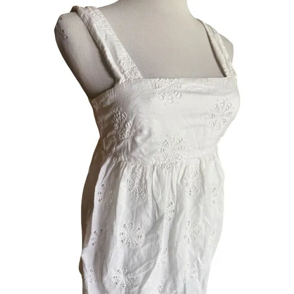 Womens Banana Republic Vintage White Sleeveless Eyelet Summer Dress - Sz 2 - Image 2