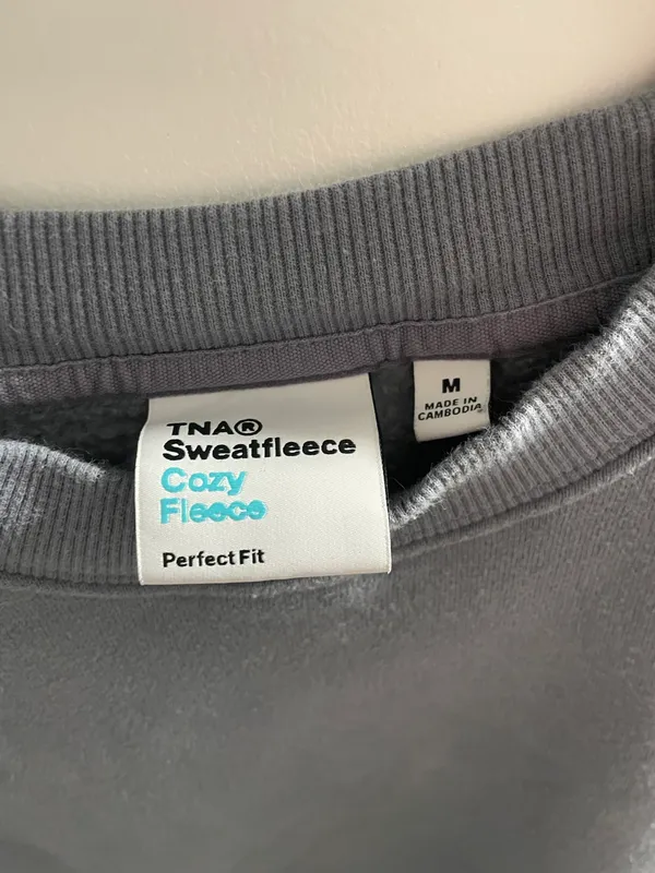 Aritzia TNA  Crewneck - Image 3