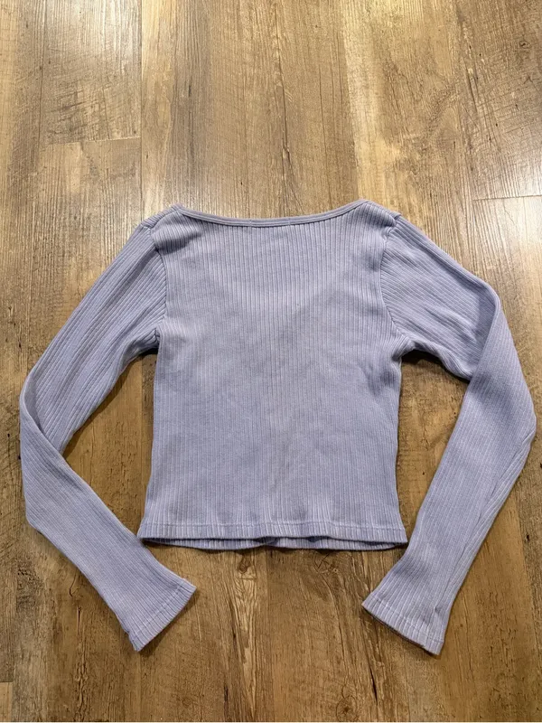 Brandy Melville Lilac Purple Ribbed Button-Front Crop Top OS - Image 5