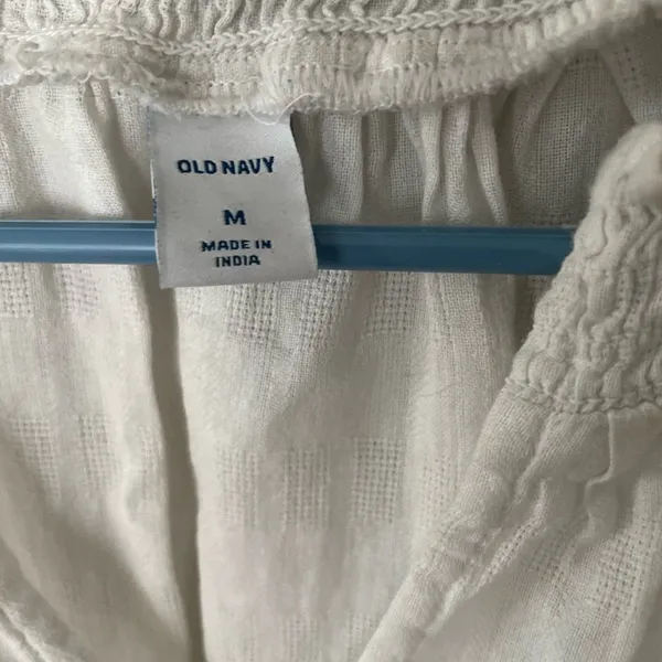 Old navy white blouse - Image 2