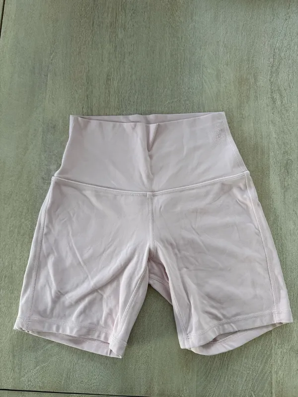 Lululemon flush pink align shorts - Image 2