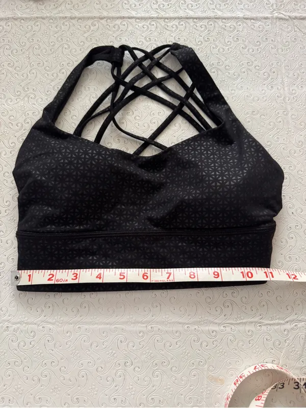 Lululemon black geometric design criss cross sports bra padded US 4 workout - Image 7