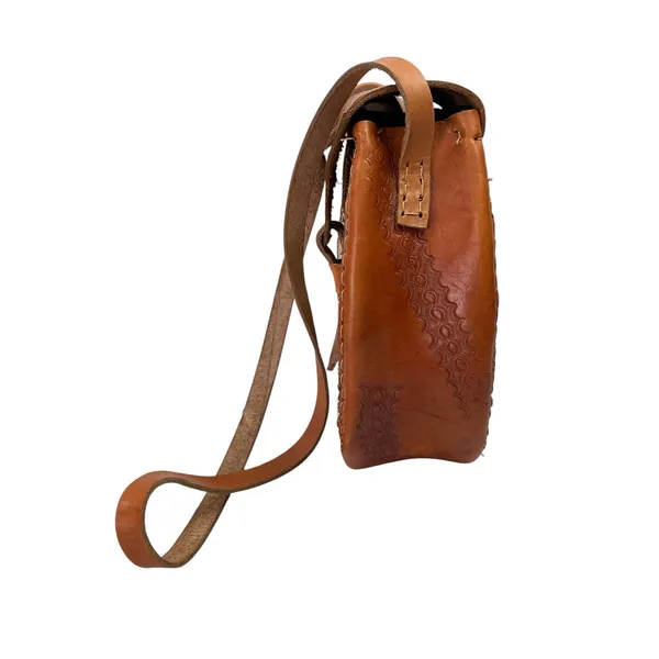 Brown Tan Woven Flap Rattan African Kiondo Boho Crossbody Bag Handbag Size OS - Image 2