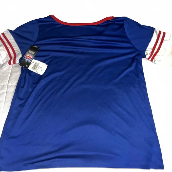 NWT NFL New York Giants Women's V-Neck T-Shirt Size Med New With Tags Football - Image 4