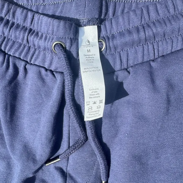 icyzone navy blue women’s sweat shorts with pockets - Image 5