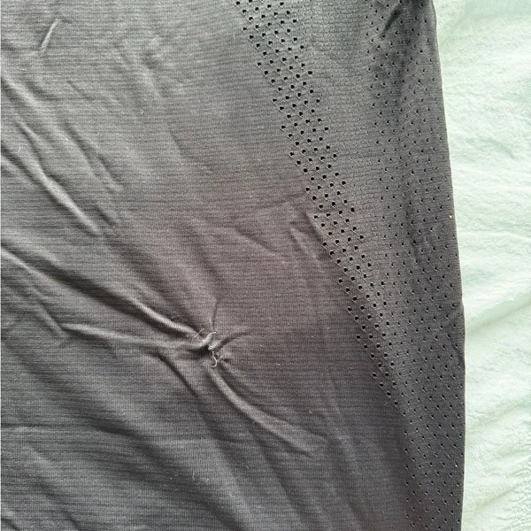 Lululemon Athletica Black Fitted Short Sleeve Tee - Image 4