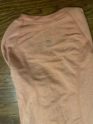 Lululemon Swiftly Tech Long Sleeve - Image 3
