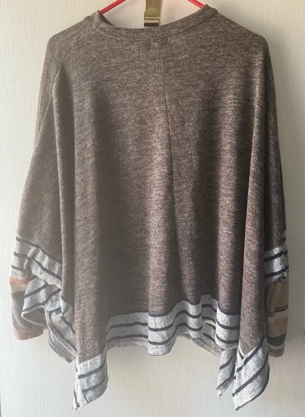 Boho Poncho Top Very Oversized Brown Size M - Image 3