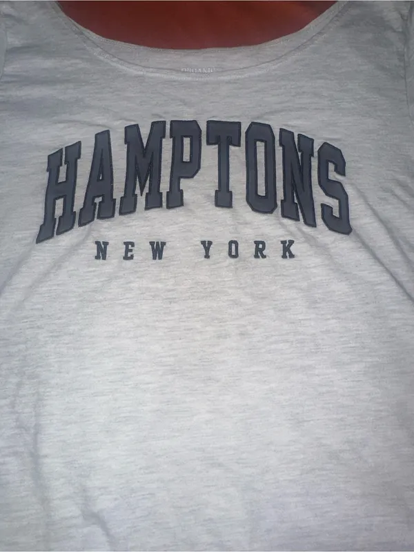 Hamptons New York Tee $40 MSRP Size M - Image 4