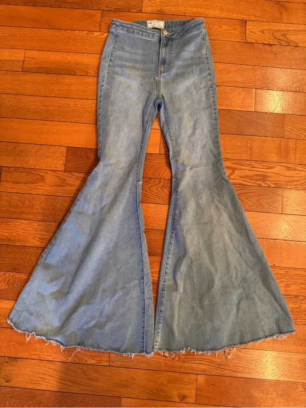 FP We The Free Just Float On High Rise Extreme Bell Bottom Jeans 26 EUC - Image 2