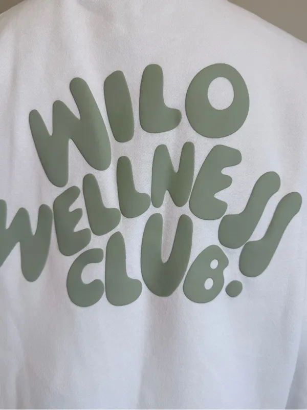 Wilo the Label wellness oversized Crewneck women's size small NWT - Image 9