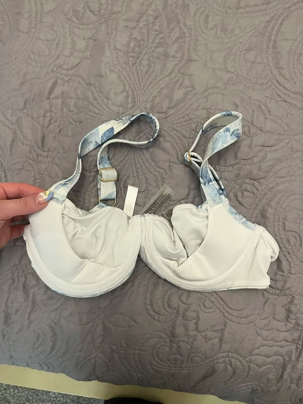 Victoria's Secret Swimsuit - Image 5