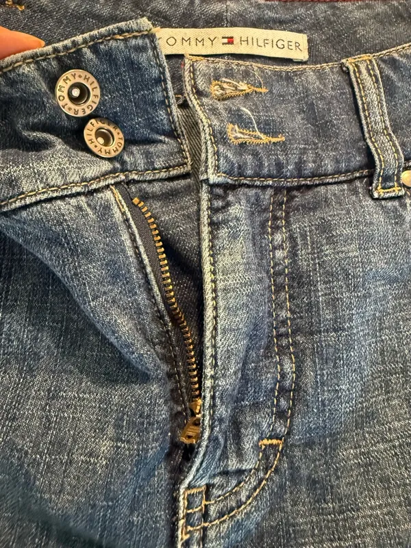 Tommy Hilfiger Classic Indigo Denim Jean Shorts Preppy/Y2k vibes Size‎ 8 - Image 9