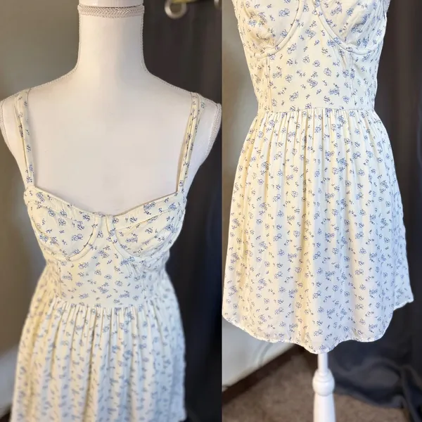 Abercrombie & Fitch Cream and Blue Floral Bustier Mini Dress Womens Small - Image 10