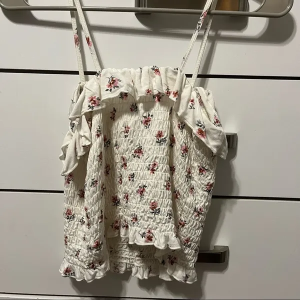 American Eagle White Floral Smocked Tank Top - Image 3