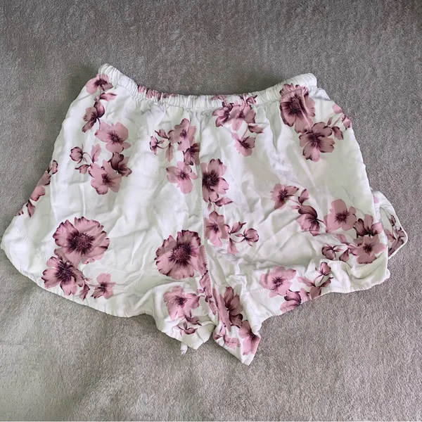Brandy Melville Floral Print Shorts - Image 2
