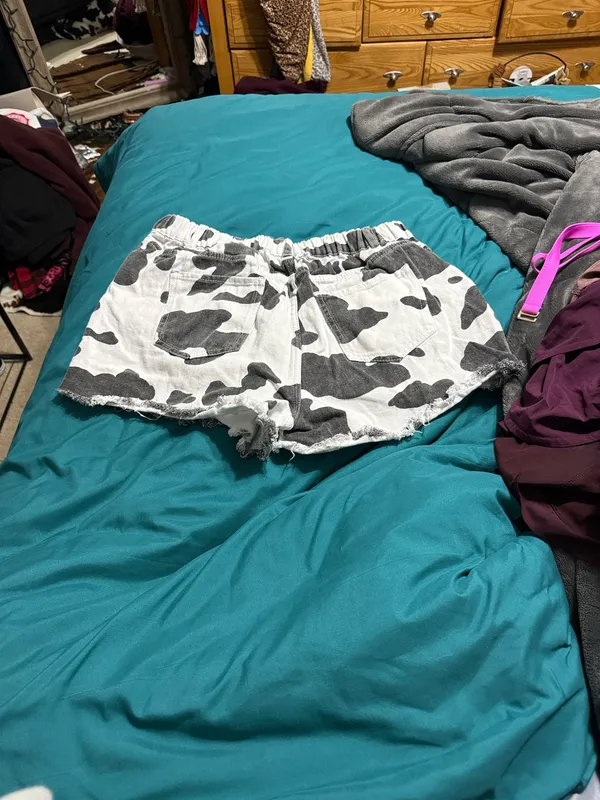Shein Cow Print Shorts Denim - Image 3