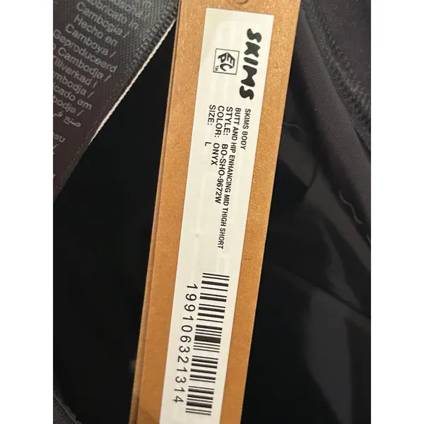 Skims Body Butt And Hip Enhancing Mid Thigh Shorts Large onyx New - Image 4