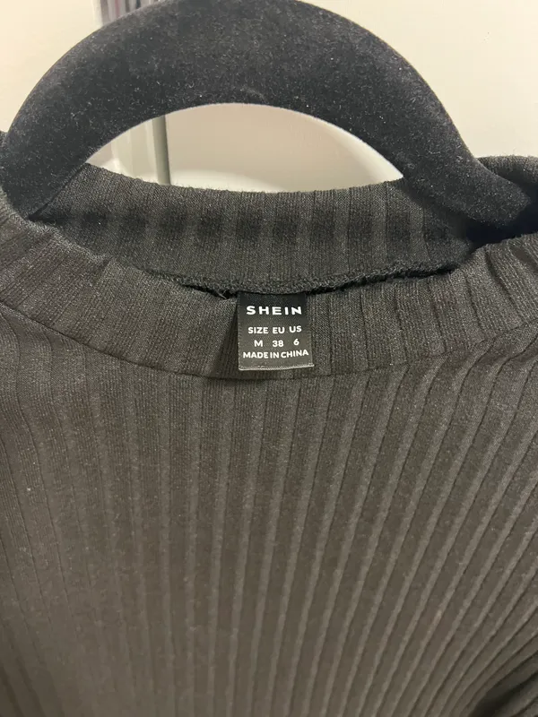 SheIn New black crop ribbed long sleeve shirt - Image 2